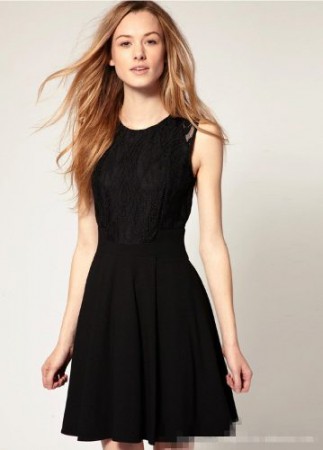 Vestido encaje superior 25,99€