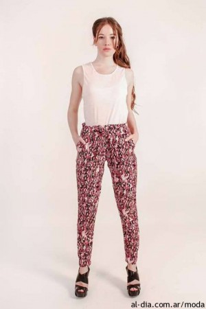 Pantalón estampado 25,95€
